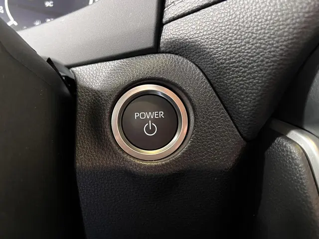 Toyota RAV4 2.5 Hybrid Team D 2024 Hybride Benzine 36