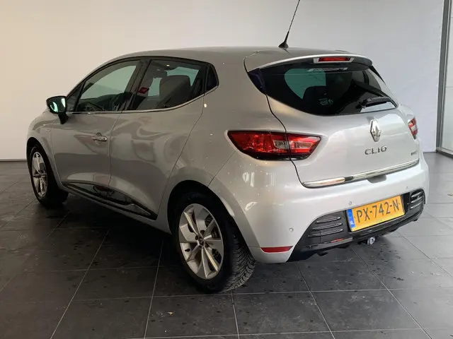 Renault Clio 0.9 TCe Limited 2017 Benzine 6