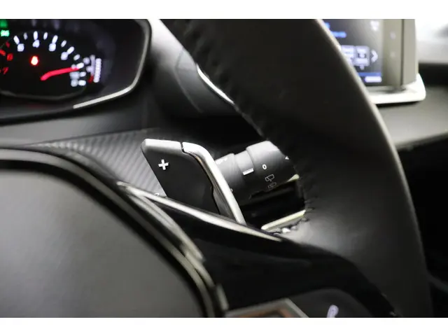 Peugeot 208 1.2 PureTech Allure 2022 Benzine 27