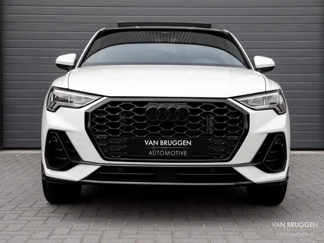 Audi Q3 Sportback 45 TFSI e S-Line 2022 Hybride Benzine 6