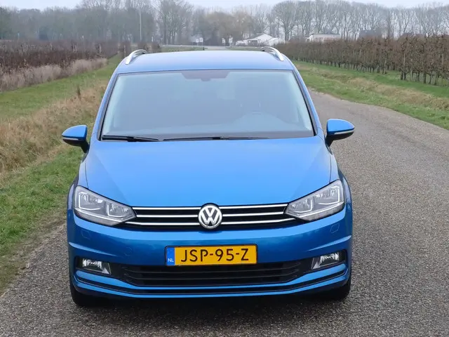 Volkswagen Touran 1.2 TSI Highline 7p 2017 Benzine 4