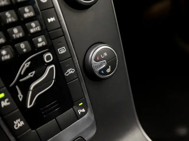 Volvo V40 2.0 T2 Inscription 2017 Benzine 23