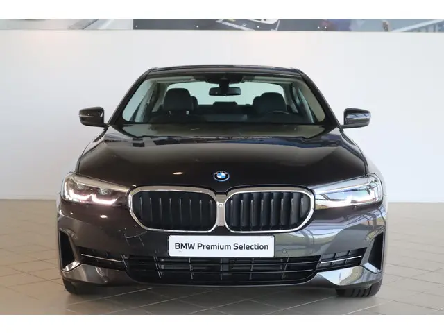 BMW 5 Serie Sedan 530e 2023 Hybride Benzine 4