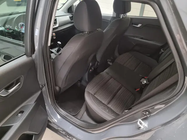 Kia Stonic 1.0 T-GDi MHEV DynamicPlusLine 2022 Benzine 6