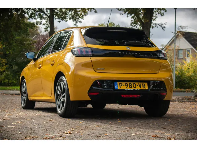 Peugeot 208 1.5 BlueHDi Allure Pack 2022 Diesel 28