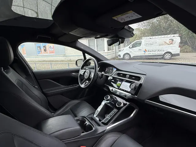 Jaguar I-PACE EV400 Business SE 90 kWh 2019 Elektrisch 13