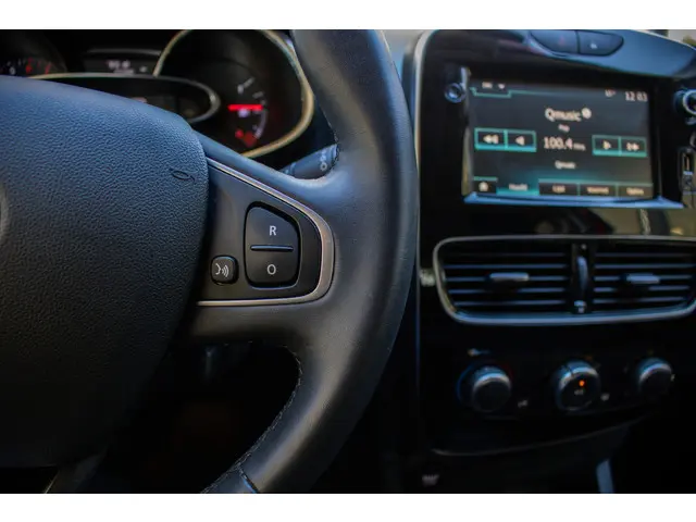 Renault Clio Estate TCe 90 Limited 2020 Benzine 14