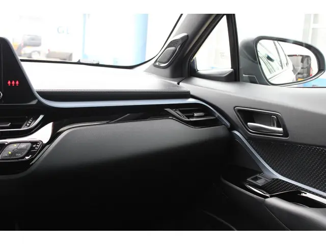 Toyota C-HR 2.0 Hybrid Style 2021 Hybride Benzine 17