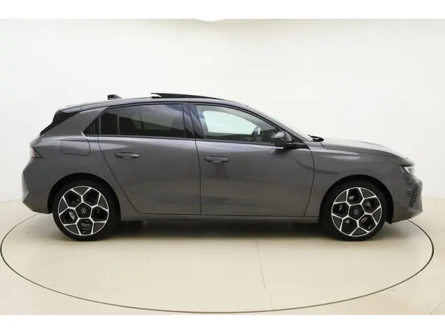 Opel Astra 1.2 Turbo Hybrid Ultimate 2024 Hybride Benzine 9