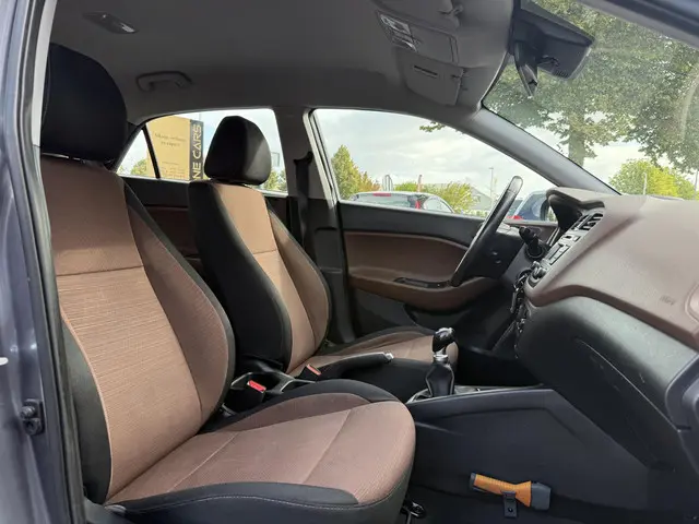 Hyundai i20 1.2 HP i-Motion 2017 Benzine 8
