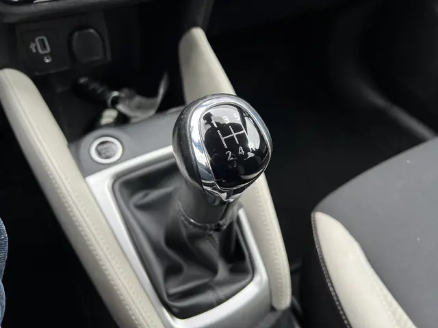 Nissan Micra 1.0 IG-T Tekna 2019 Benzine 10