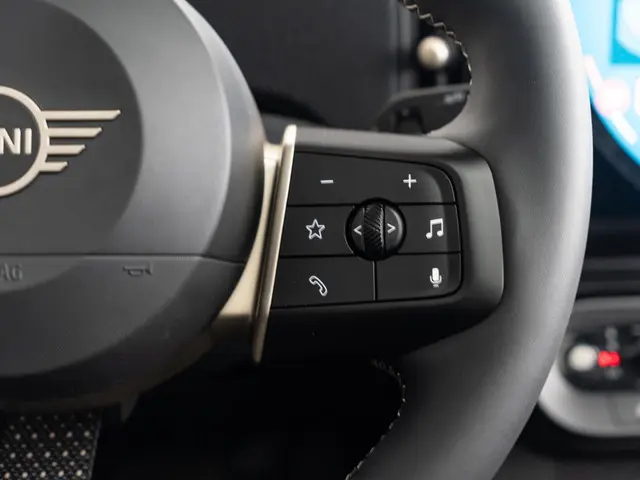 MINI 5-Deurs Cooper C 2025 Benzine 22