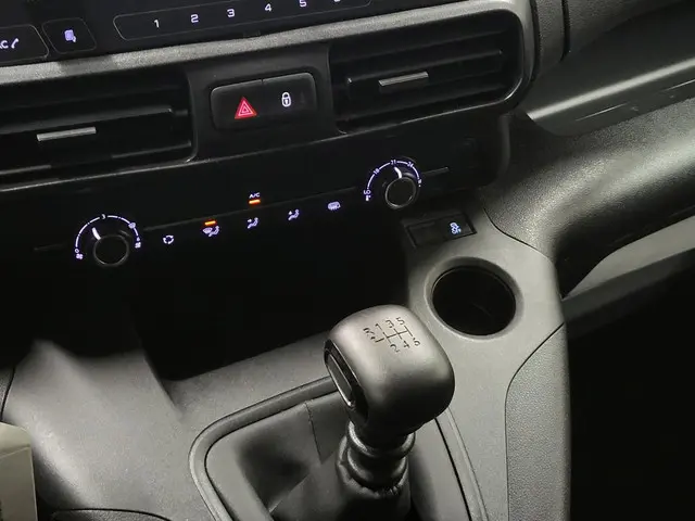 Opel Combo 1.5D 102pk Euro 6! 2022 Diesel 12