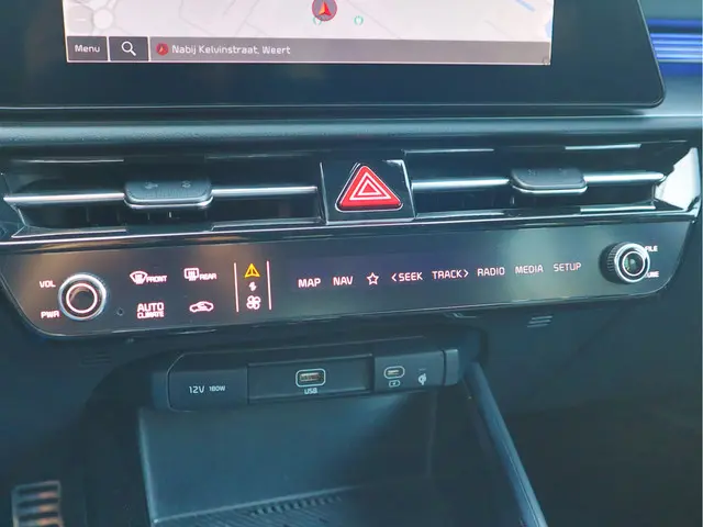 Kia Niro EV ExecutiveLine 64.8 kWh 2024 Elektrisch 18