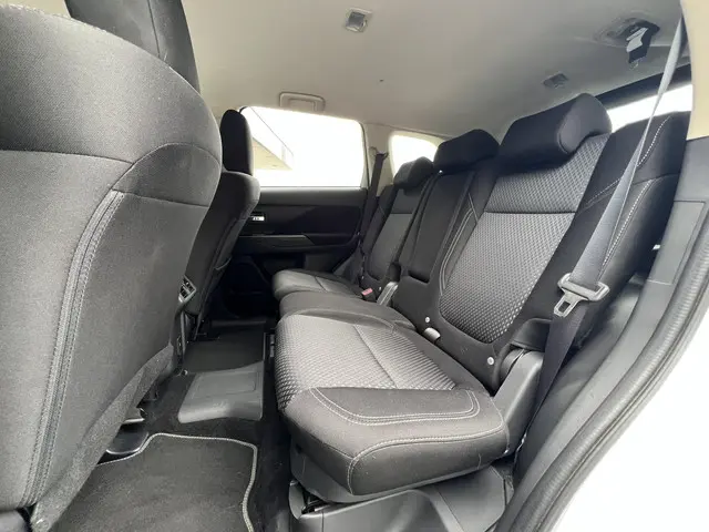 Mitsubishi Outlander 2.4 PHEV Pure 2020 Hybride Benzine 8