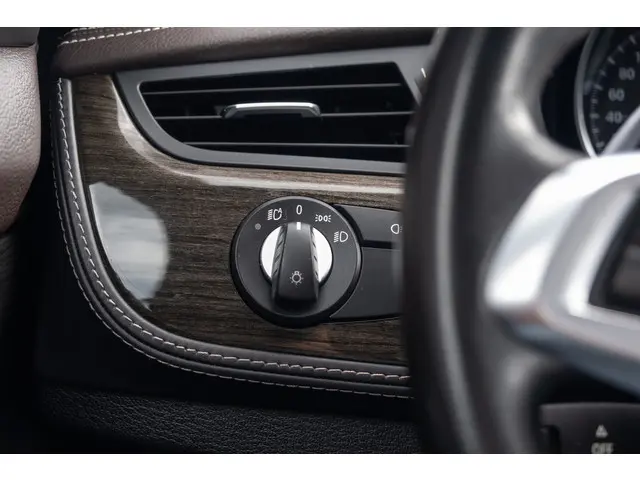 BMW Z4 Roadster sDrive20i High Executive 2013 Benzine 27