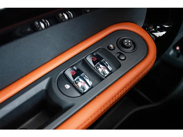 MINI Countryman Cooper SE ALL4 2022 Hybride Benzine 51