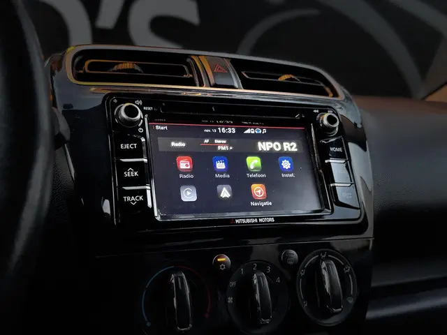 Mitsubishi Space Star 1.0 Intense 2017 Benzine 15