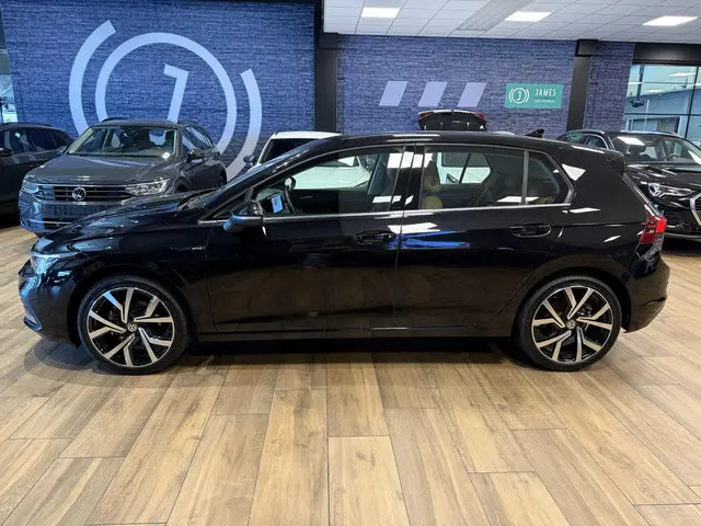 Volkswagen Golf 2