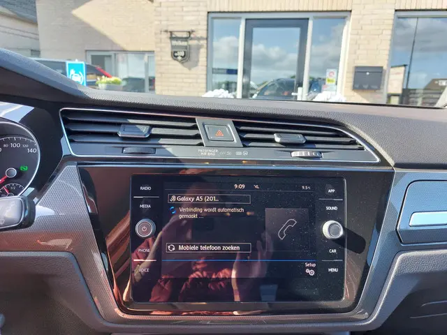 Volkswagen Touran 1.6 TDI Highline 7p 2019 Diesel 29