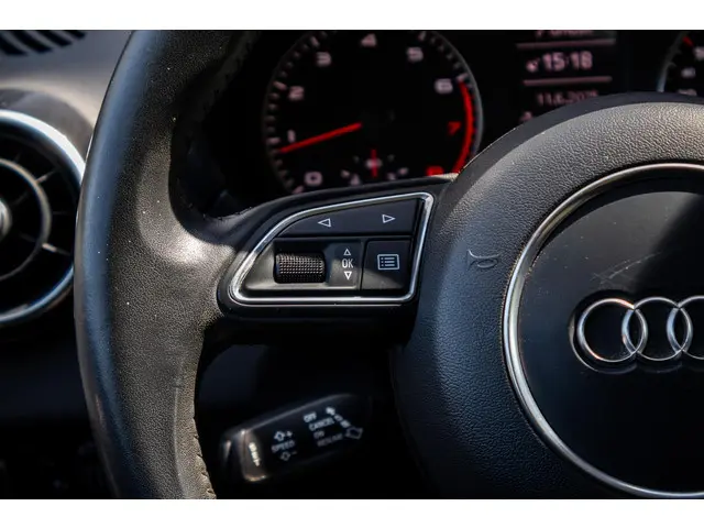 Audi A1 Sportback 1.2 TFSI Admired 2013 Benzine 27