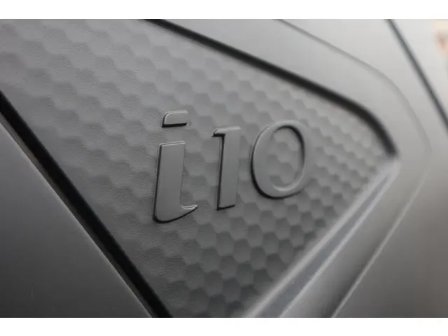 Hyundai i10 1.0 PREMIUM 2025 Benzine 23