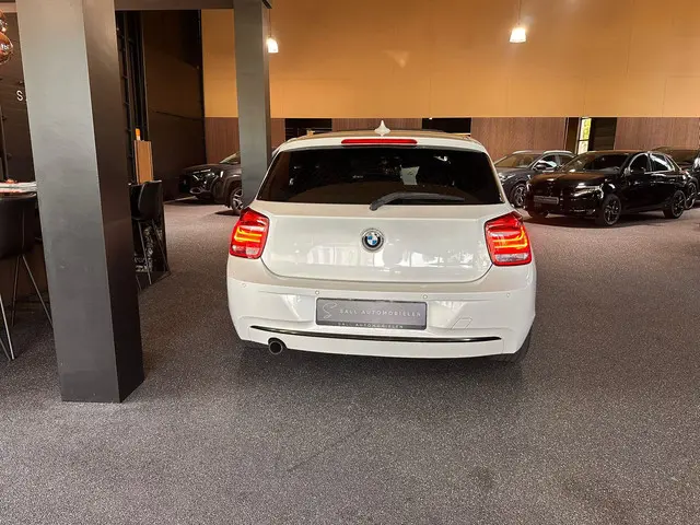 BMW 1 Serie 116i High Executive 2015 Benzine 9