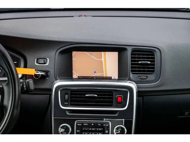 Volvo S60 1.5 T3 R-Design 2018 Benzine 14