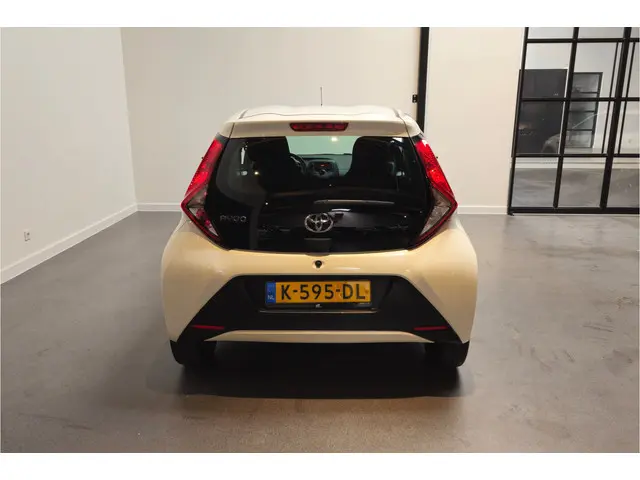 Toyota Aygo 1.0 VVT-i x-fun 2020 Benzine 4
