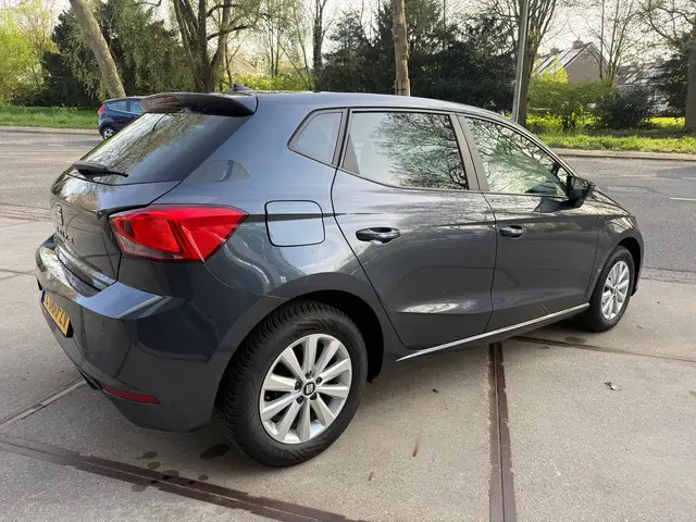 SEAT Ibiza 1.0 TSI Flex 2021 Benzine 5