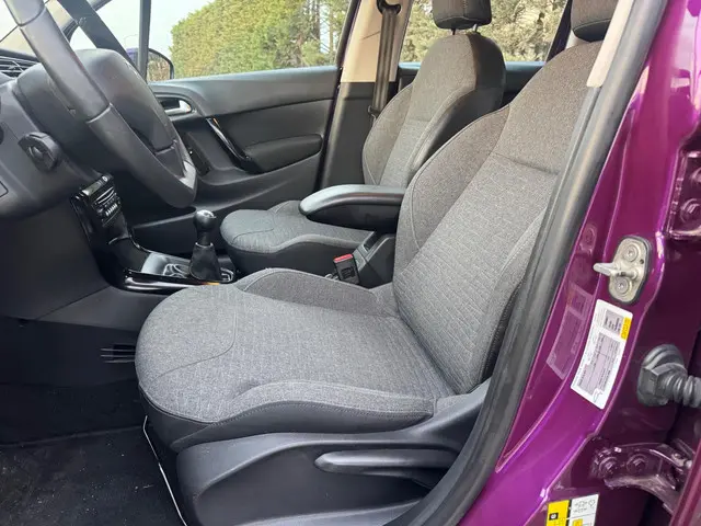 Citroën C3 1.2 PureTech Collection 2015 Benzine 12