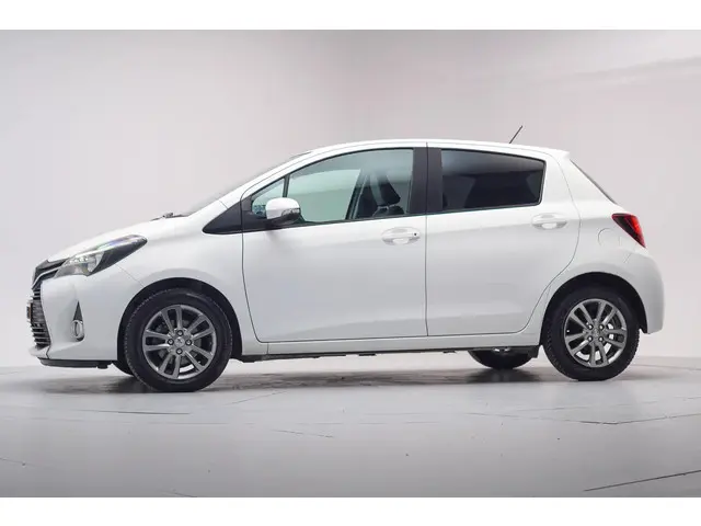 Toyota Yaris 2