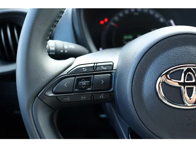 Toyota Aygo X 1.0 VVT-i MT Play, 2024 Benzine 13