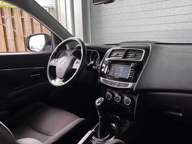Mitsubishi ASX 1.6 Cleartec Connect Pro 2017 Benzine 22