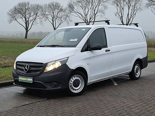 Mercedes-Benz Vito 2