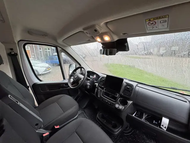 Opel Movano 2.2D 140 S&S L2H2 3.5t 2024 Diesel 9