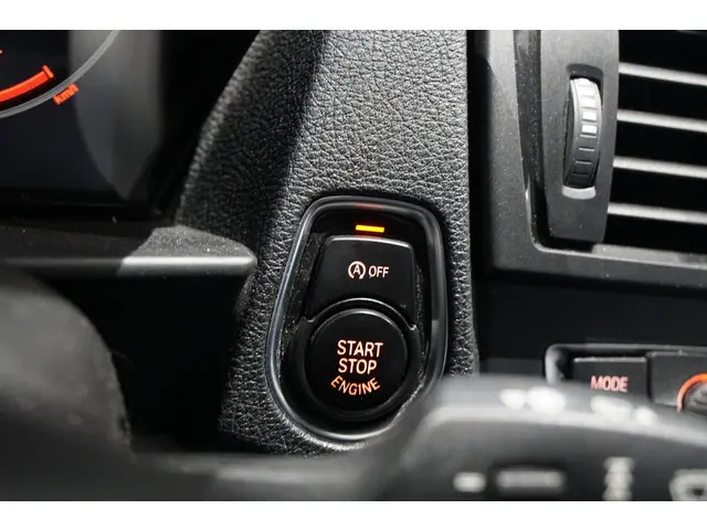 BMW 1 Serie 116i Business+ 2012 Benzine 25