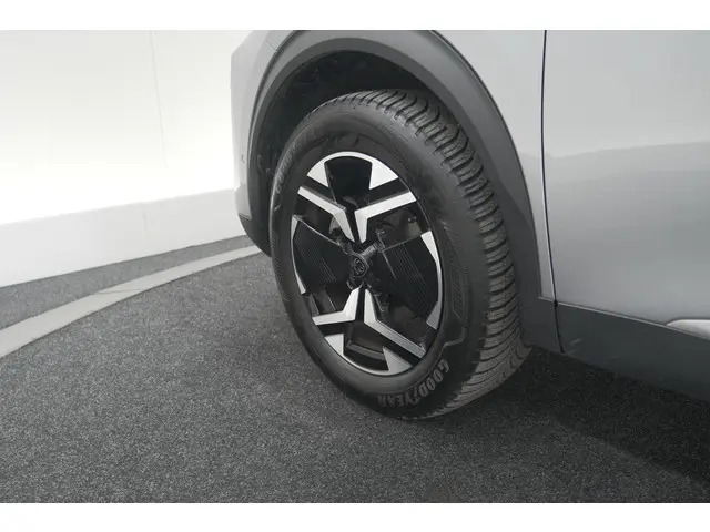 Peugeot 2008 PureTech 130 EAT8 GT 2024 Benzine 23