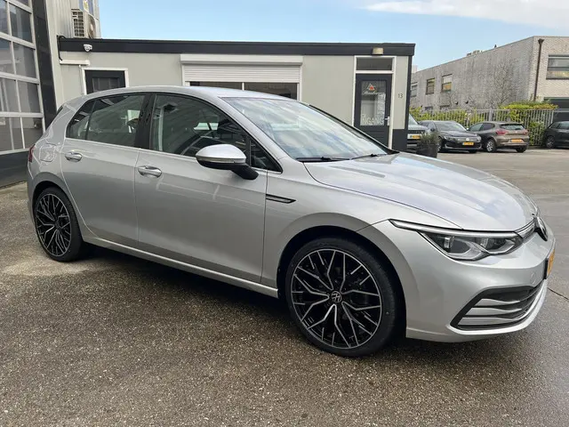 Volkswagen Golf 1.5 TSI Style GT 2021 Benzine