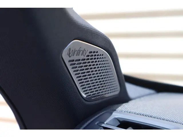 Lynk & Co 01 1.5 2025 Hybride Benzine 34