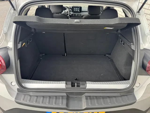 Dacia Sandero Stepway 1.0 TCe 90 Extreme 2024 Benzine 8