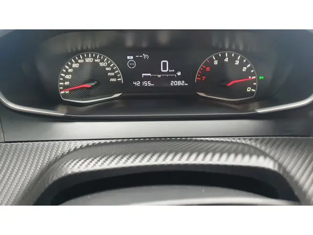 Peugeot 2008 1.2 PureTech Active 2021 Benzine 30