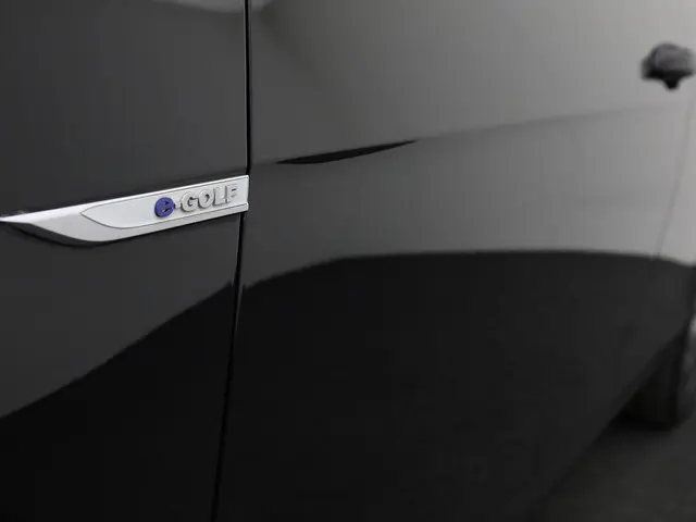 Volkswagen e-Golf E-DITION 100kW/136PK 2020 Elektrisch 33