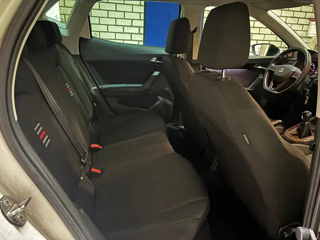 SEAT Ibiza 1.0 TSI FR Business Intense 2017 Benzine 16