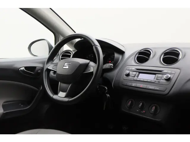 SEAT Ibiza 1.4 2015 Benzine 25