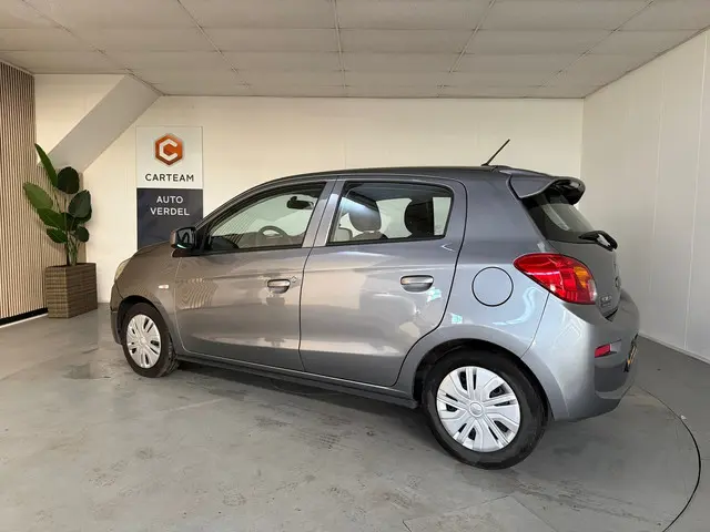 Mitsubishi Space Star 2