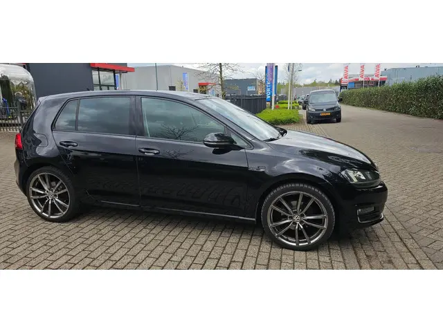 Volkswagen Golf 1.4 TSI ACT Business Edition 2015 Benzine 6