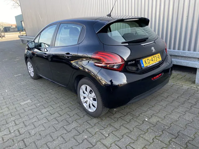 Peugeot 208 1.2 PureTech Blue Lease 2016 Benzine 15
