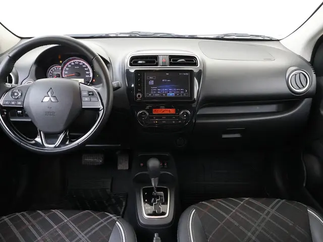 Mitsubishi Space Star 1.2 Instyle 2023 Benzine 9