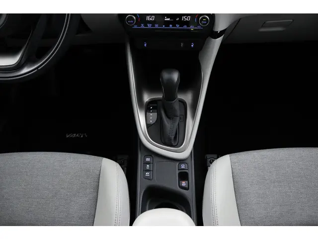 Toyota Yaris 1.5 Hybrid 2021 Hybride Benzine 27